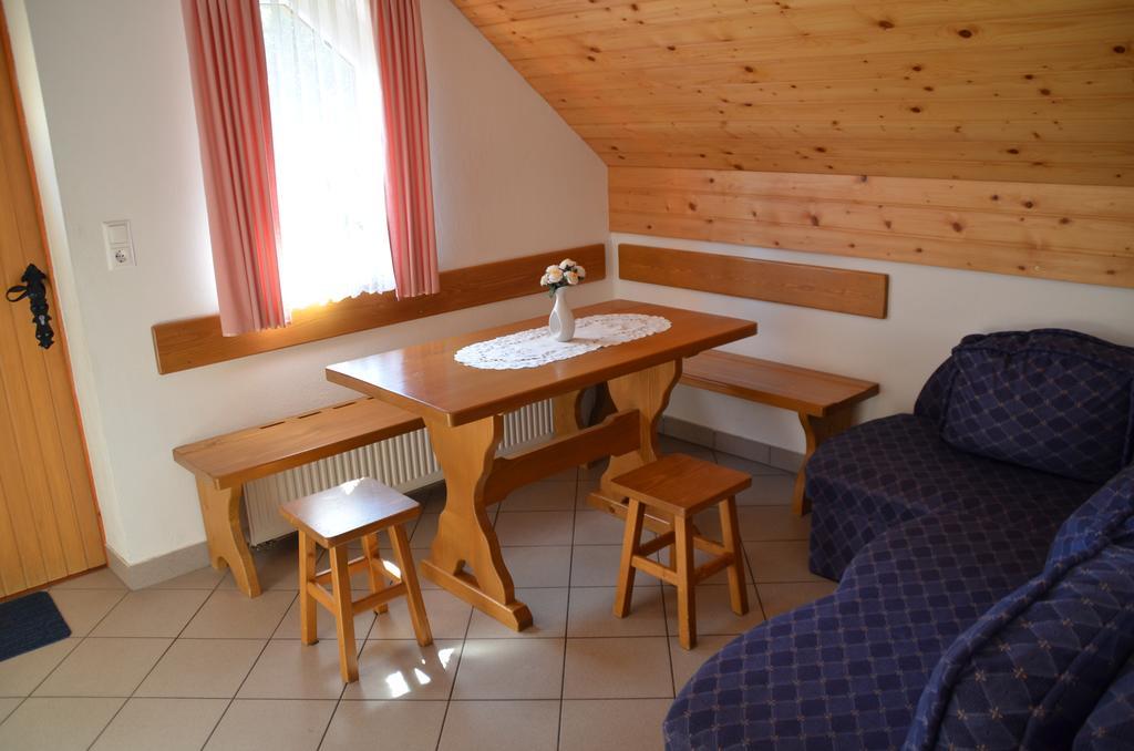 צ'רקנו Apartmaji Srnca מראה חיצוני תמונה